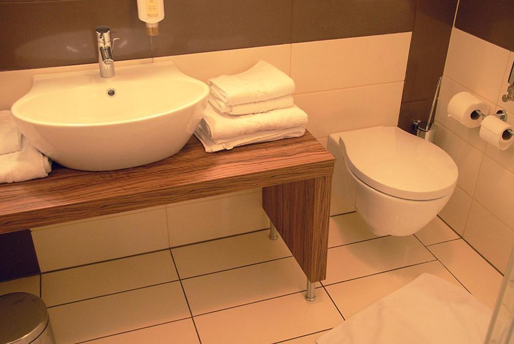 Hotel Opara Trebnje الغرفة الصورة