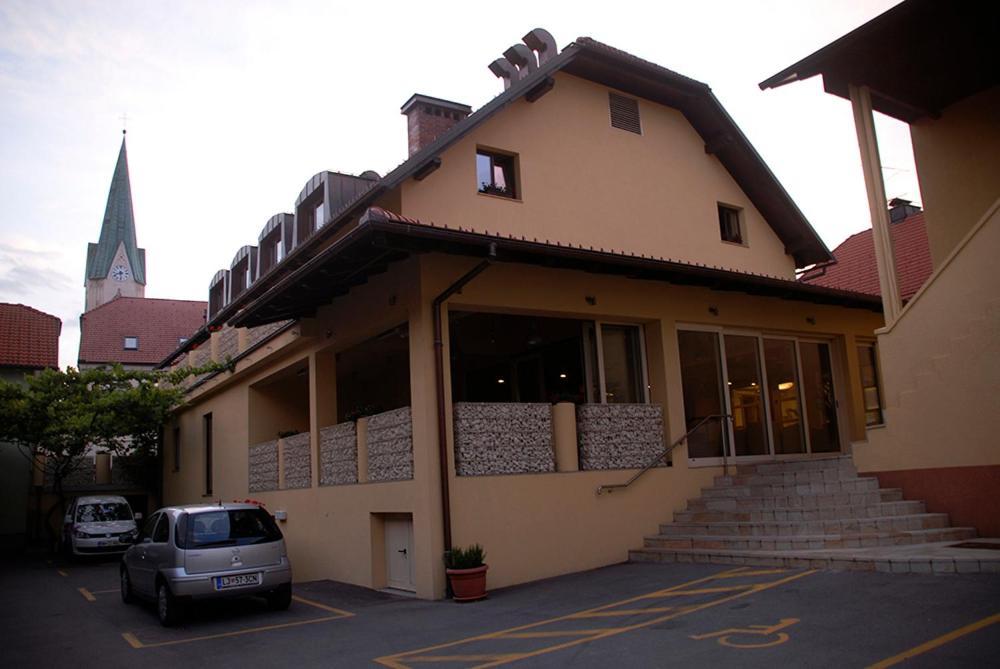 Hotel Opara Trebnje المظهر الخارجي الصورة